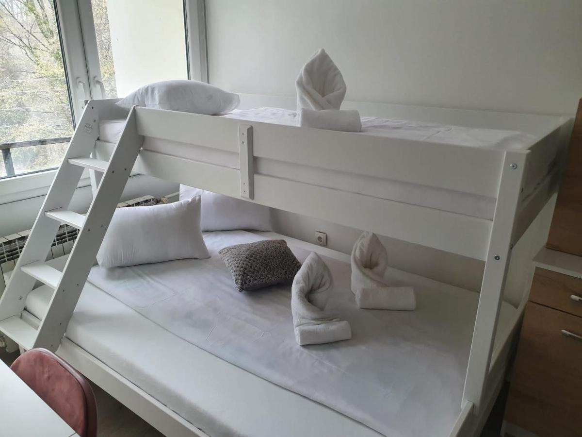 Center Of Plitvice + Free Parking + Self Check-In Apartment พลิตวิชกา เยเซรา ภายนอก รูปภาพ